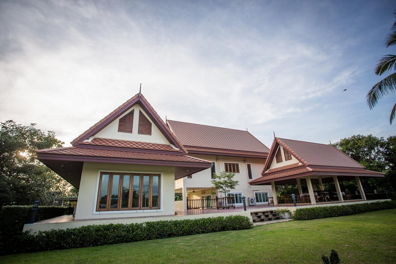 Thararin Villa Ban Doem Bang Zewnętrze zdjęcie