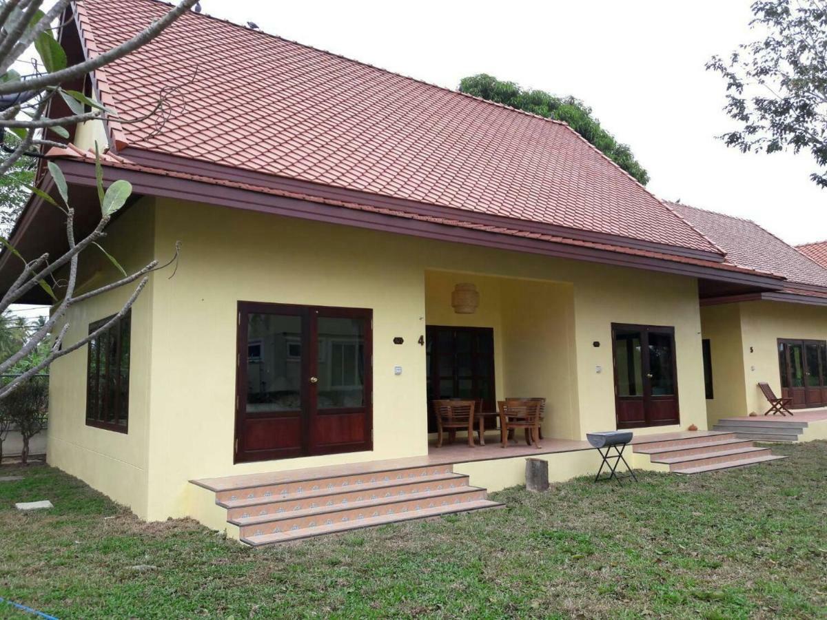 Thararin Villa Ban Doem Bang Zewnętrze zdjęcie